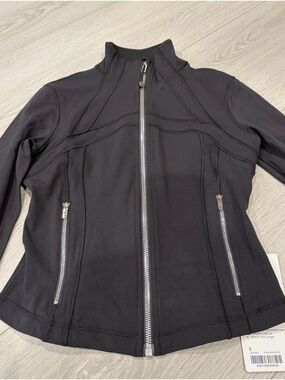 NEW ! Lululemon Black Women’s Zip-Front Active Jacket